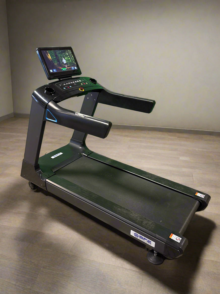 Sports & Fitness Exchange X19 Commercial Touchscreen Treadmill