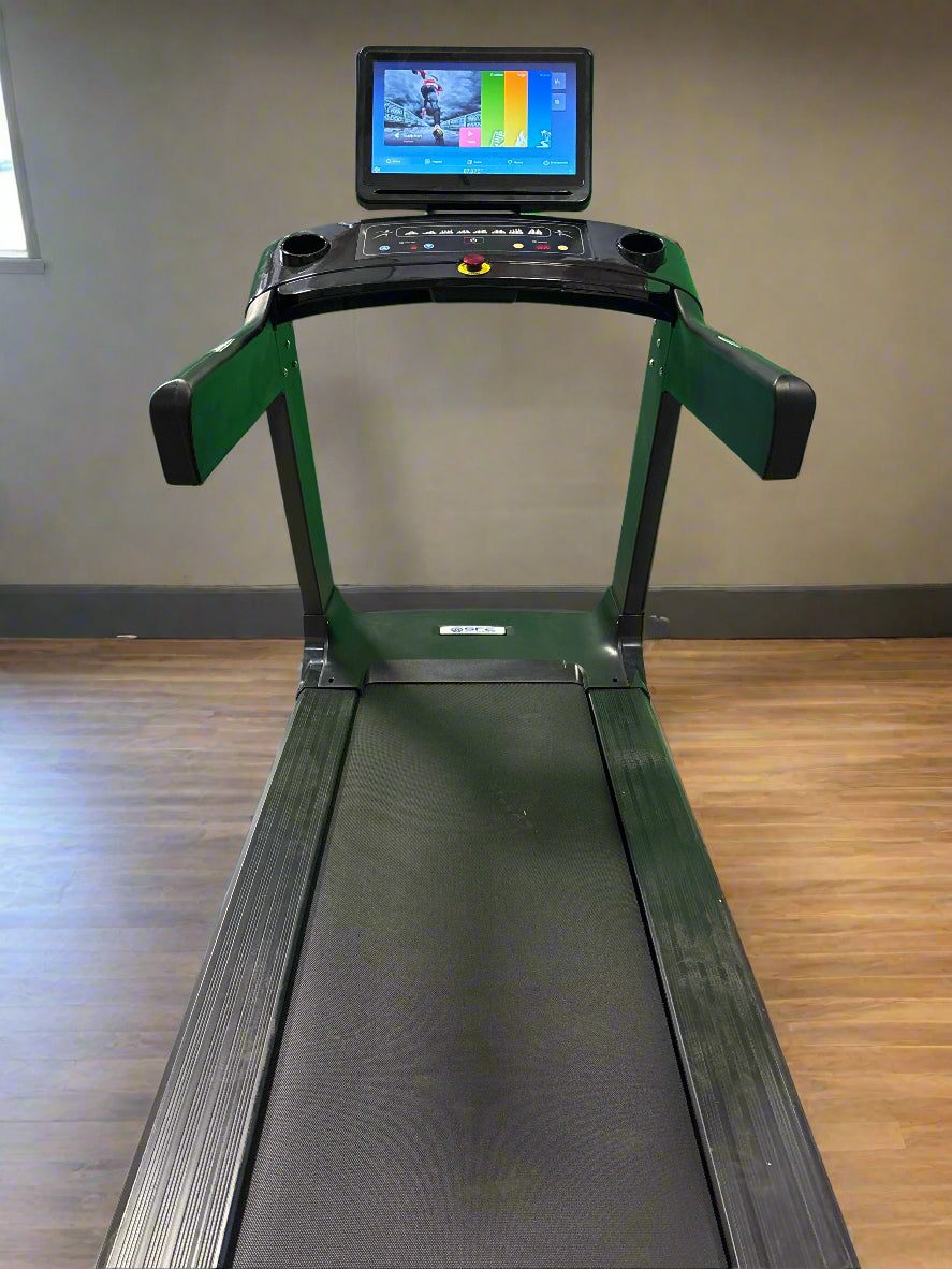 Sports & Fitness Exchange X19 Commercial Touchscreen Treadmill
