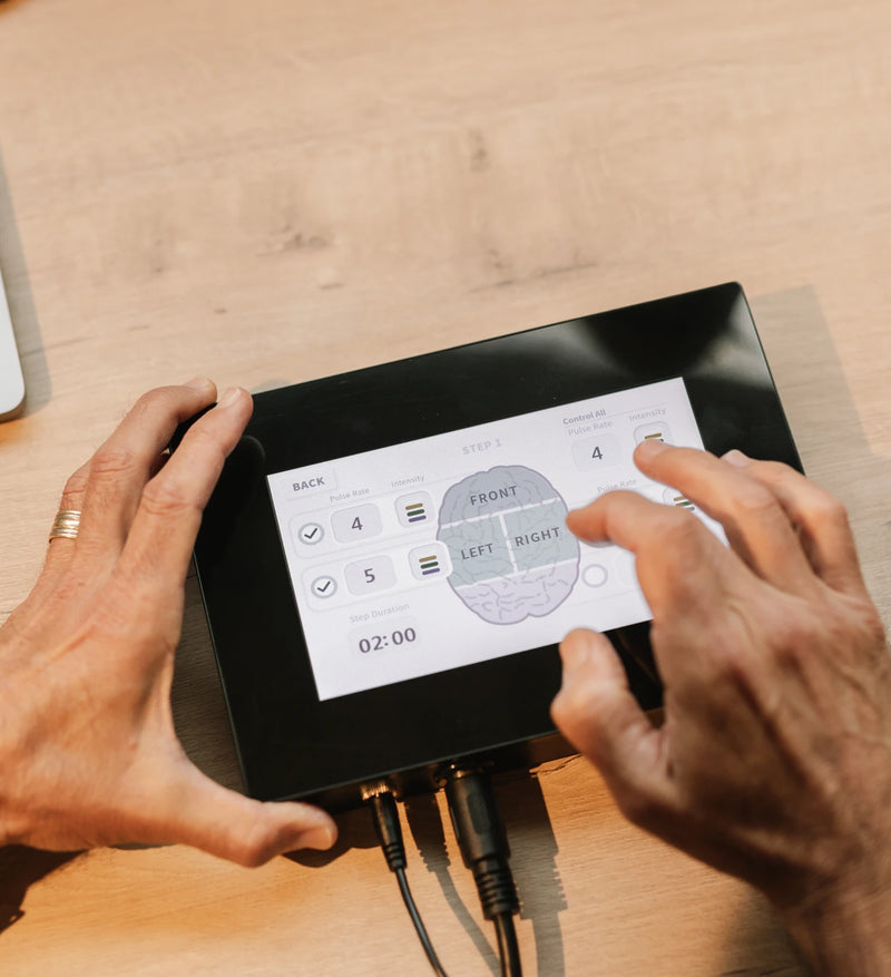 Neuronic Neuradiant 1070 Transcranial Red Light Therapy Helmet