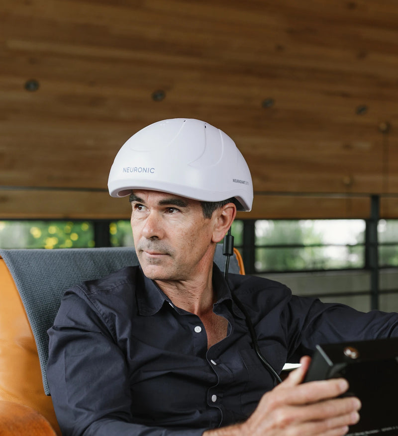 Neuronic Neuradiant 1070 Transcranial Red Light Therapy Helmet