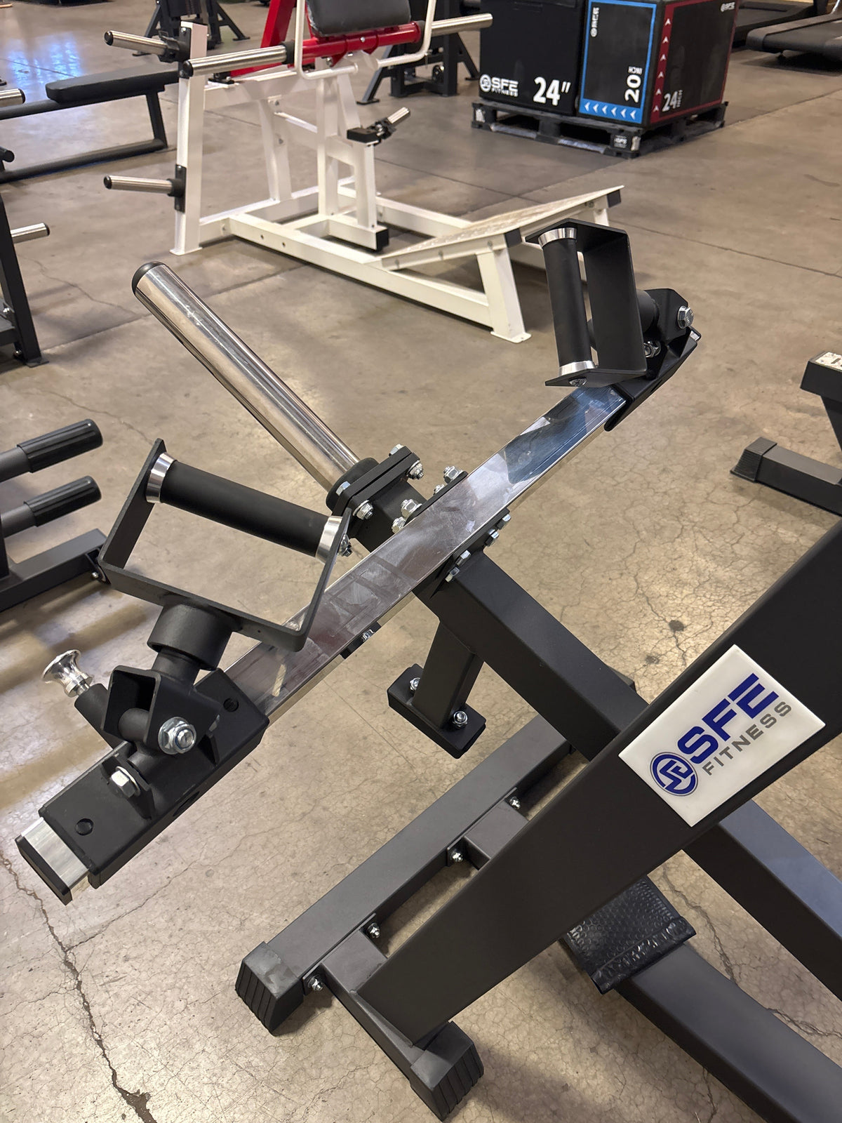 Sports & Fitness Exchange Chest Supported Plate Loaded T-Bar Row