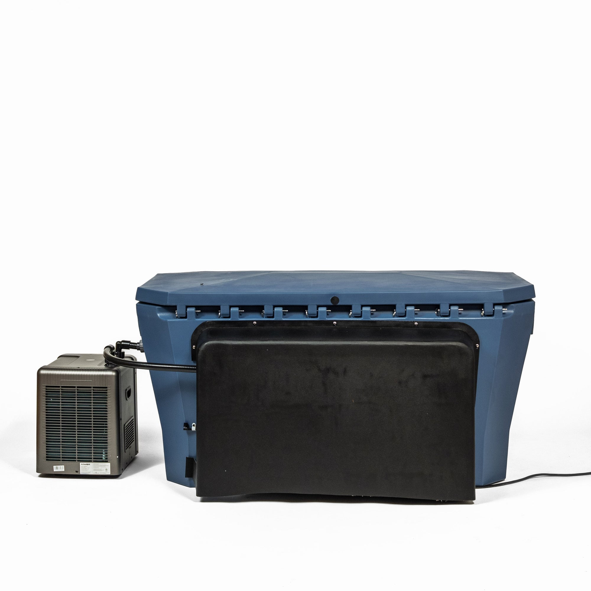 Keep your plunge clean and cold between sessions.