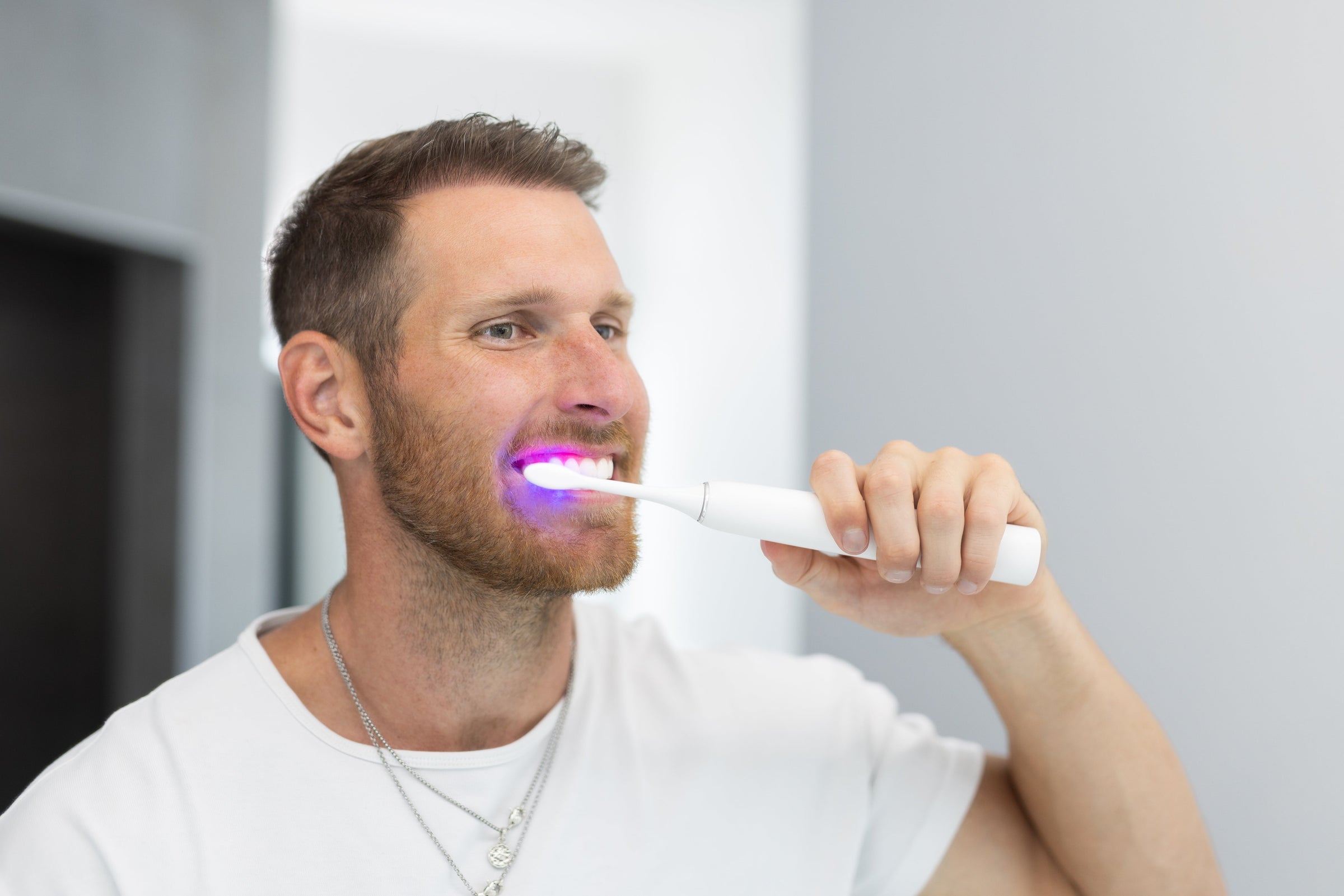 BioLight Illume Sonic Red and Blue Light Therapy Toothbrush